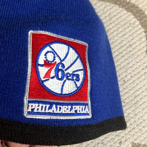 Adidas NBA Philadelphia 76’ers basketball reversible beanie - Picture 5 of 12